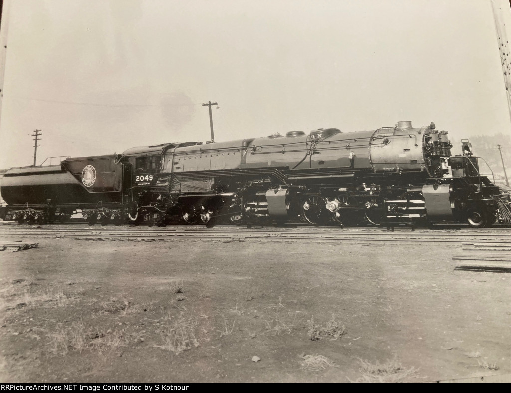 Great Northern 2-8-8-2 articulated 1949 Wenatchee  Washington on GN main